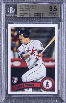 2011 Topps Update #US175 Mike Trout Rookie Card – Error, Missing Foil on Topps Logo! – BGS GEM MINT 9.5